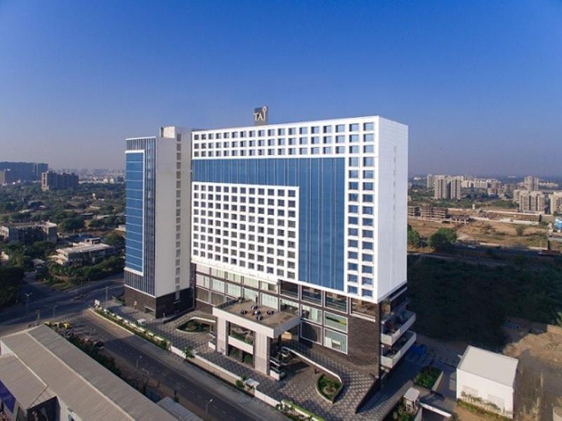 Hotel Taj Skyline Ahmedabad Extérieur photo The Leela Gandhinagar